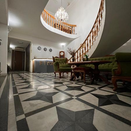 Elross Hotel Yerevan Ngoại thất bức ảnh