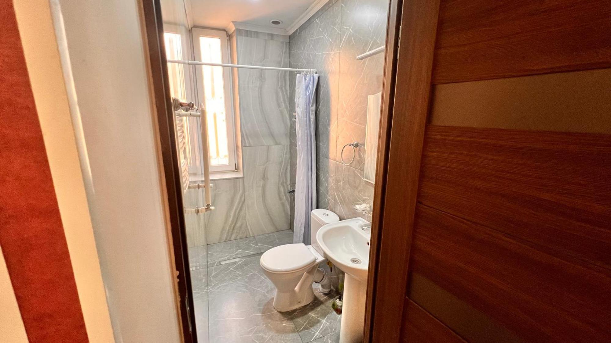Elross Hotel Yerevan Ngoại thất bức ảnh